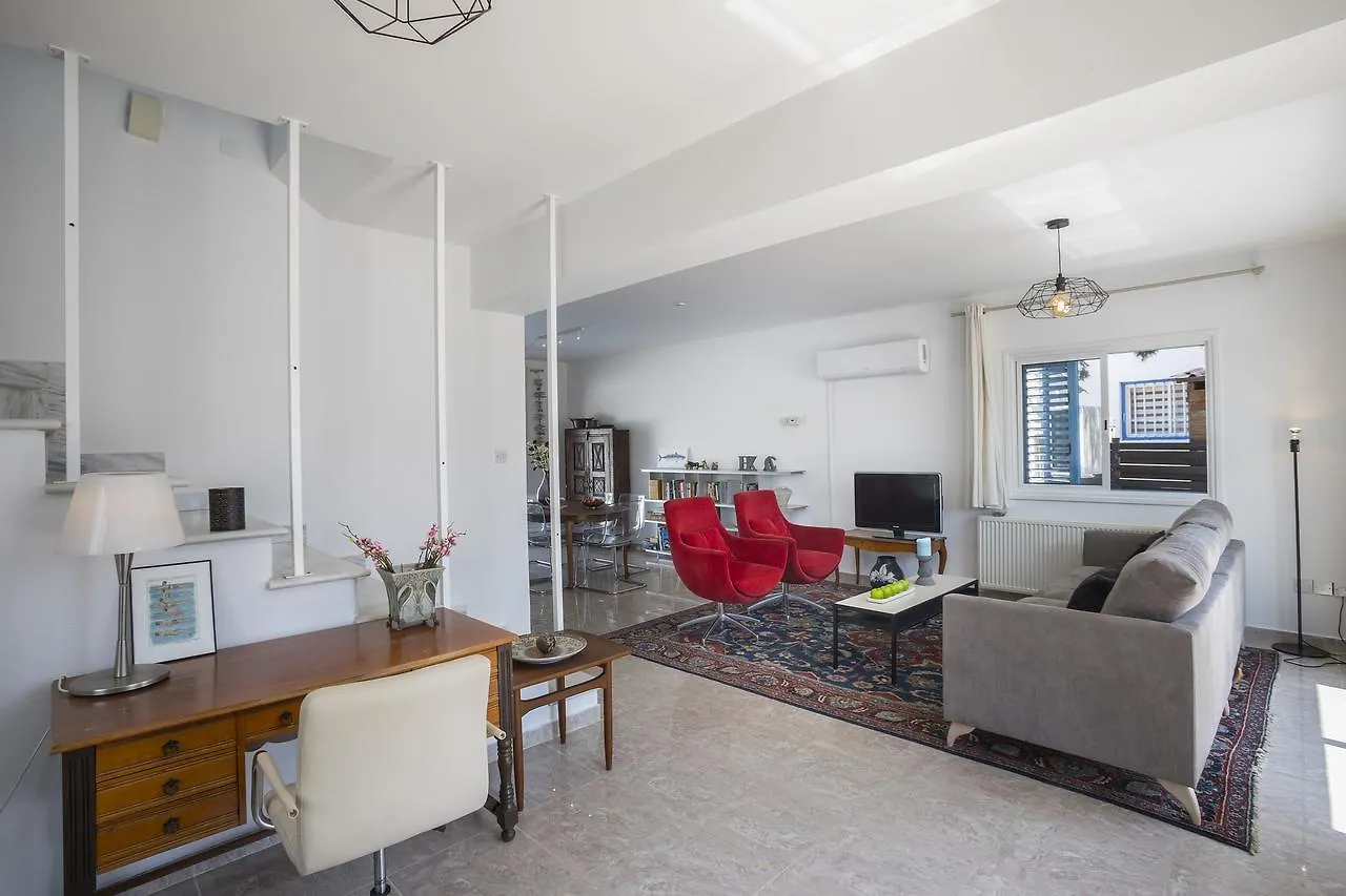 Villa Serene Ajia Napa Cypr