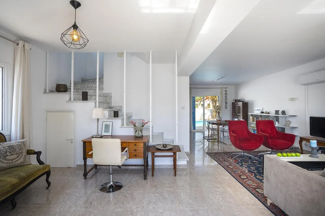 Villa Serene Ajia Napa 0*,